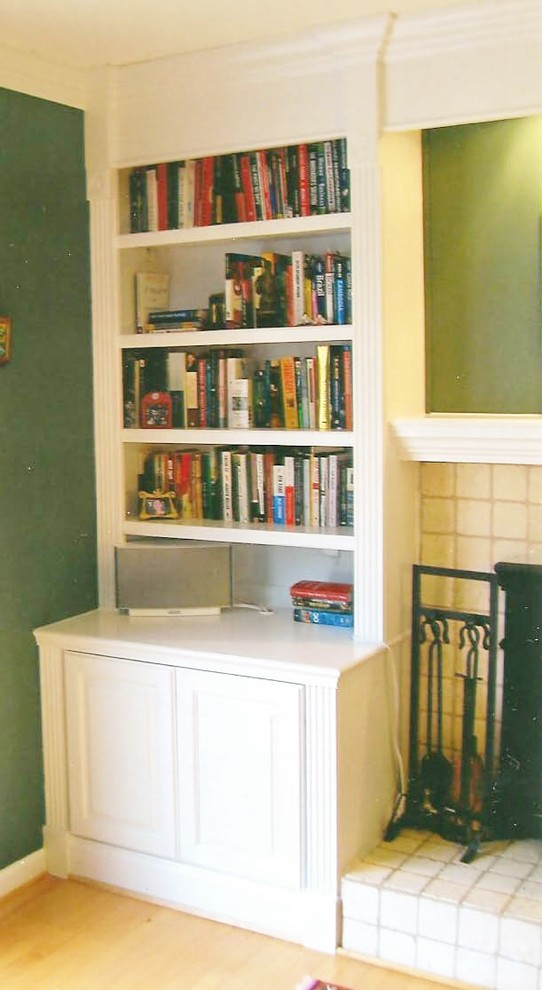 Inspiration for a timeless family room remodel in DC Metro