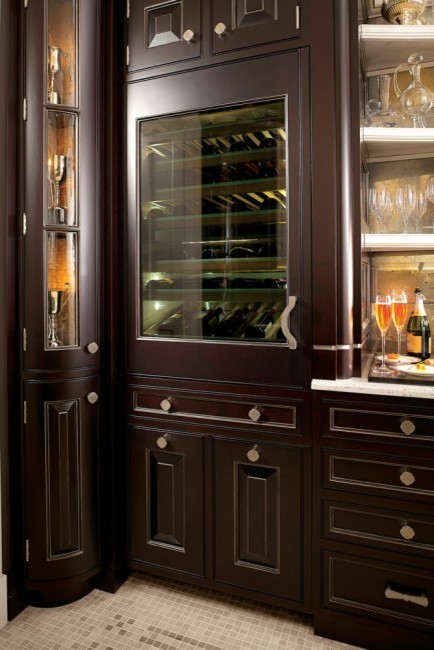 Transitional Kitchen Cabinet + Drawer Decorative Hardware - Traditional