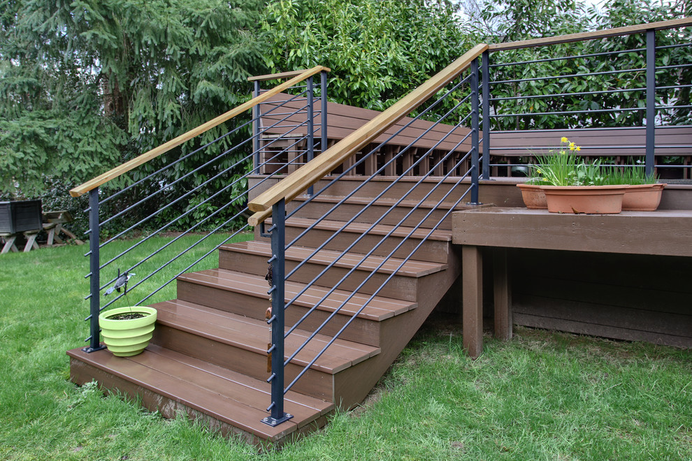 Inspiration for a country deck in Seattle.