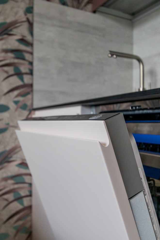 Угловая двухсторонняя кухня