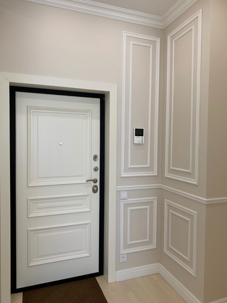 Светлая однокомнатная квартира в неоклассическом стиле