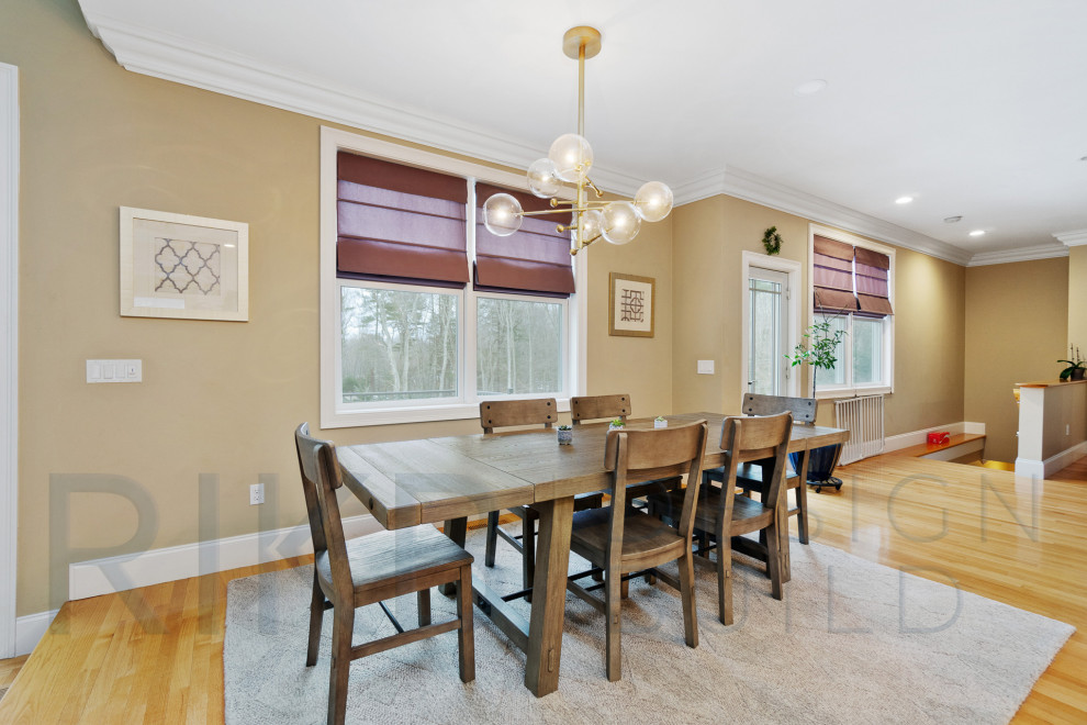 Dining room - transitional dining room idea in Providence