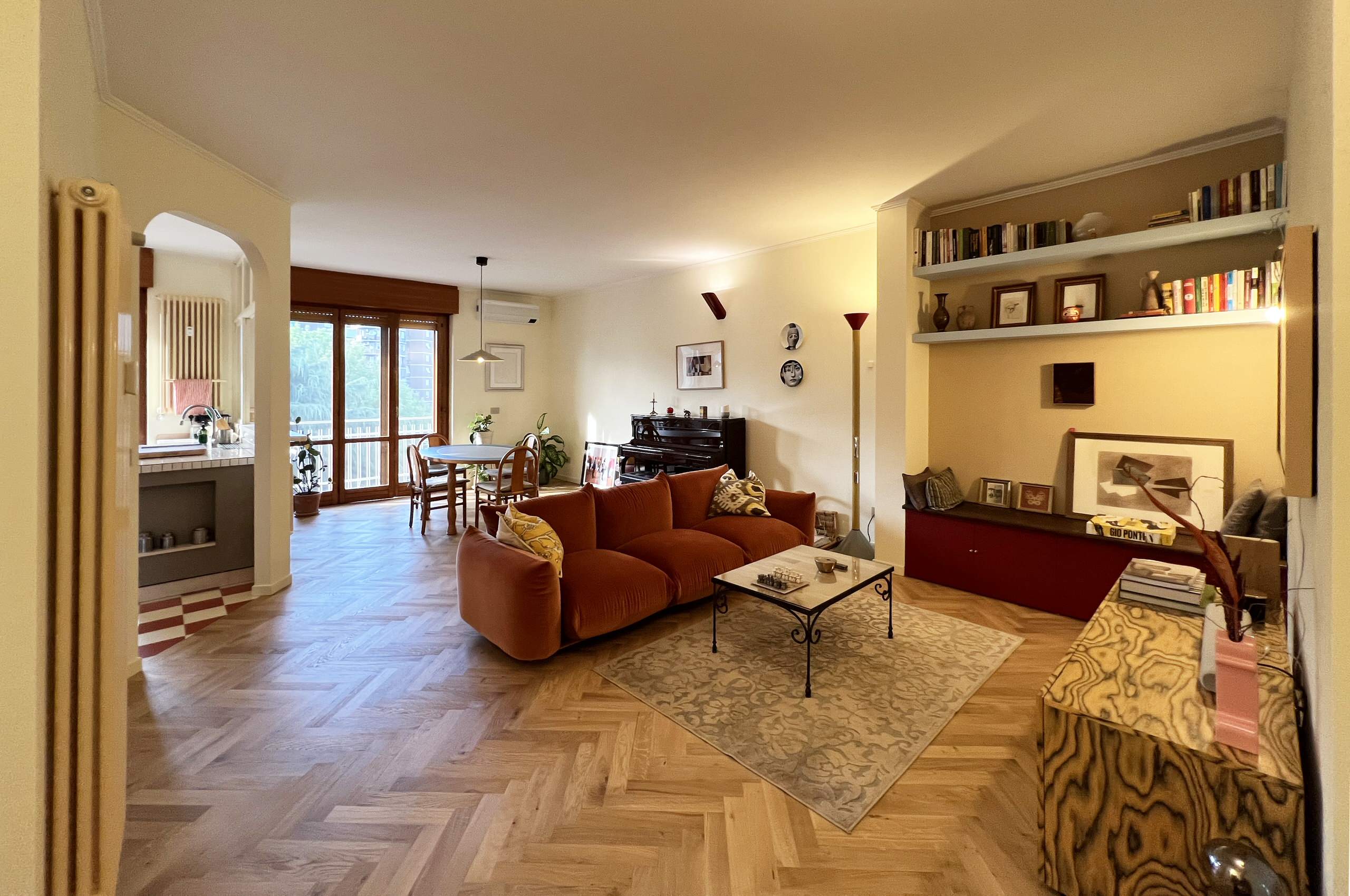 casa in toni pastello