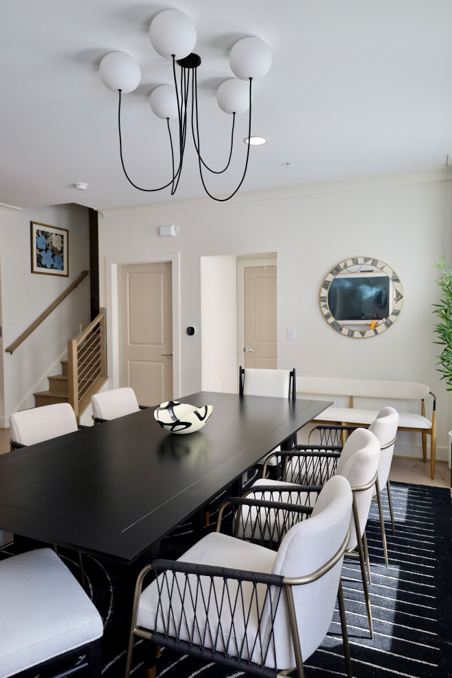 Armstrong Residence - Dining Room & Kitchen