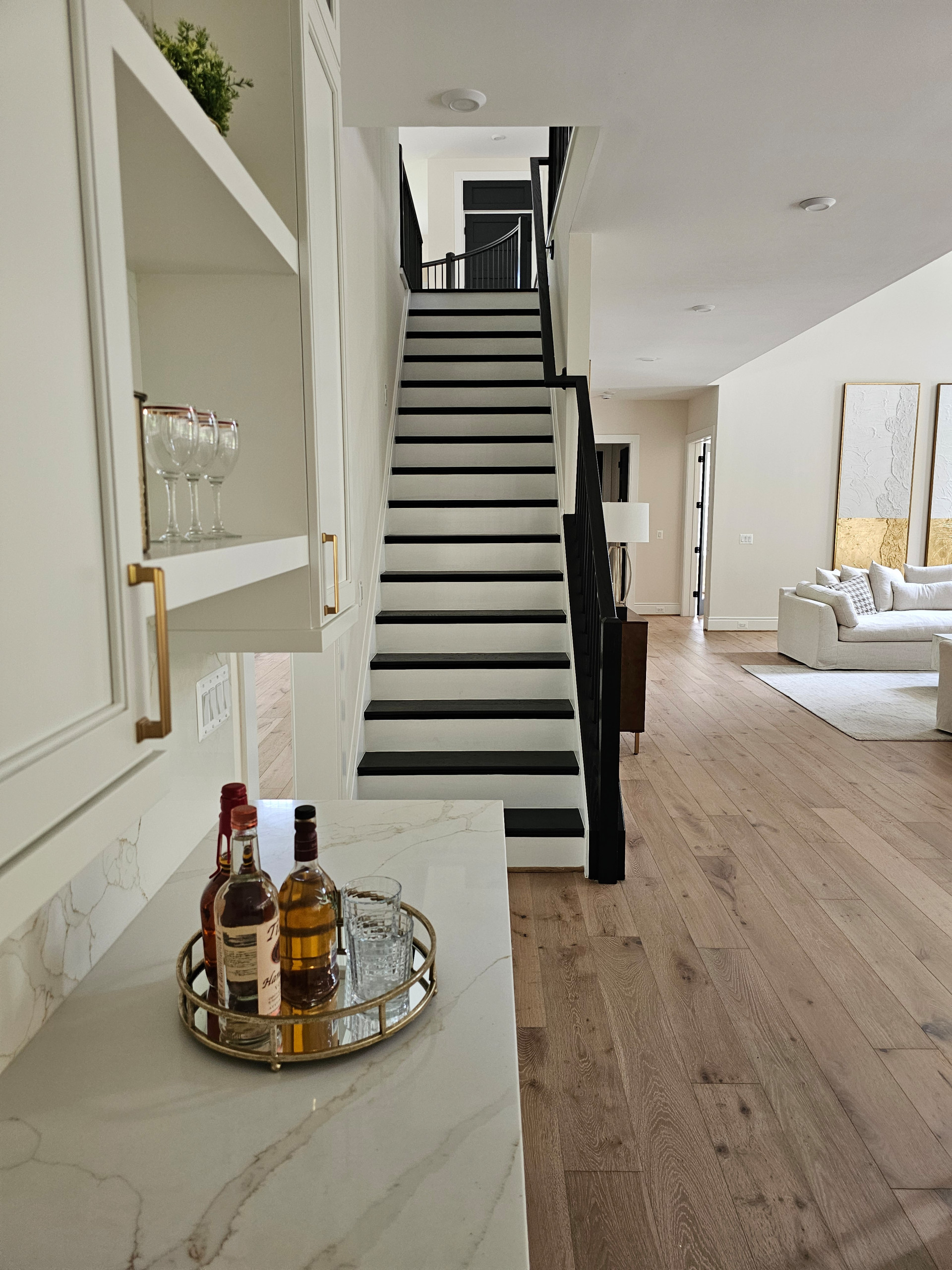 Elegant Curve Elevates Modern Design, Mclean, VA 22101