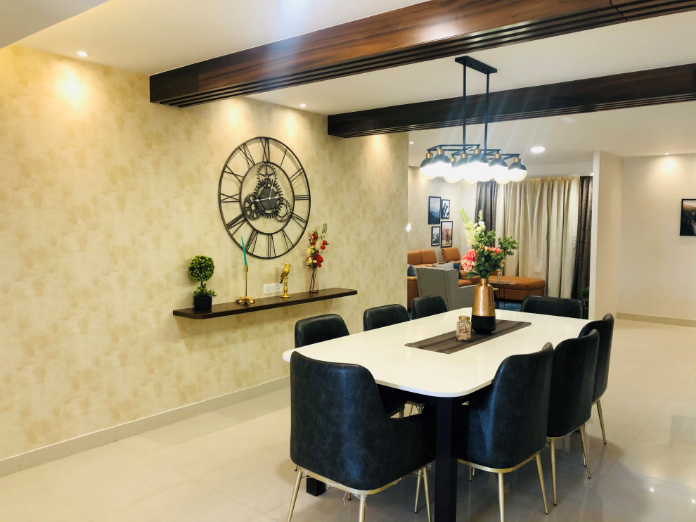 Photo of a modern dining room in Hyderabad.