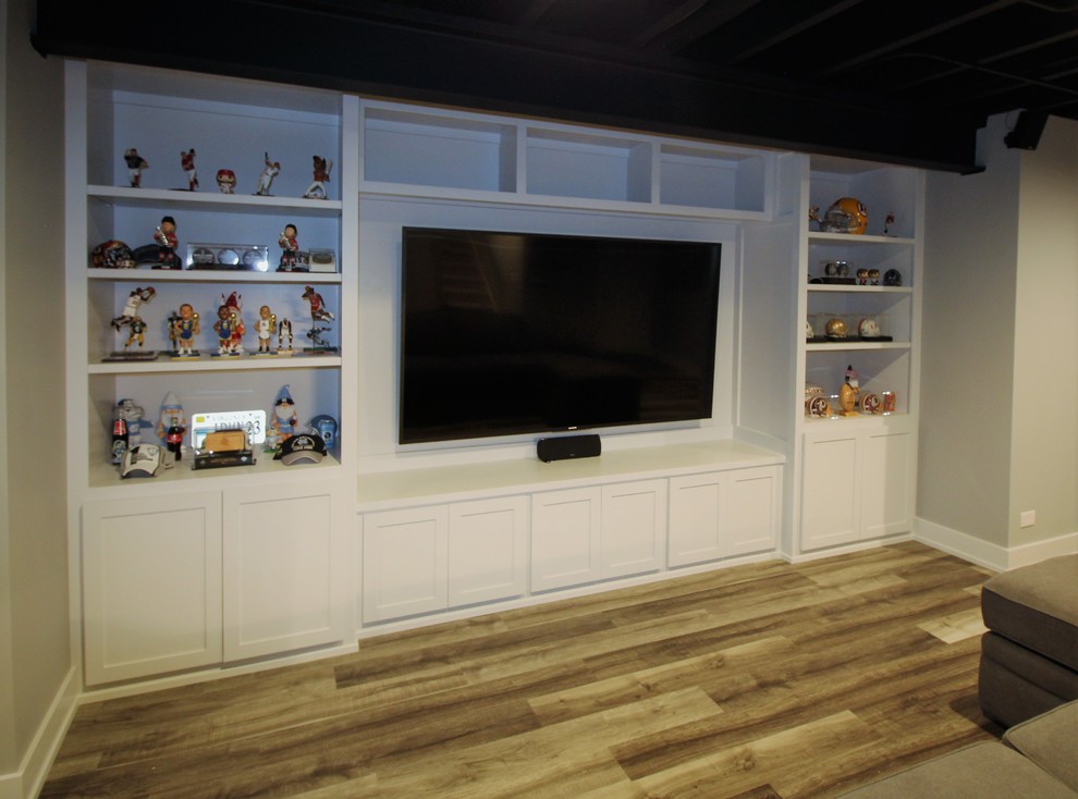 Basement - rustic basement idea in Nashville