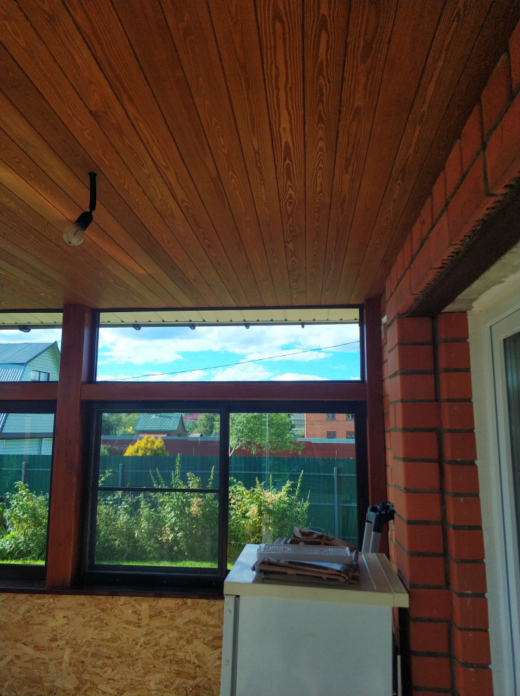 Потолок из лиственницы