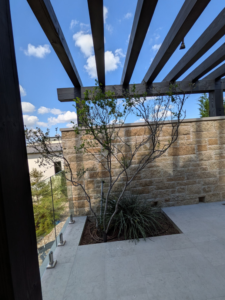 Trellis Addition and Bathroom Remodel in Barton Creek Amarra, Austin, Texas