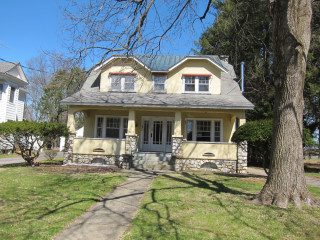 Houzz Tour: Craftsman in the Front, Party in the Back (38 photos)