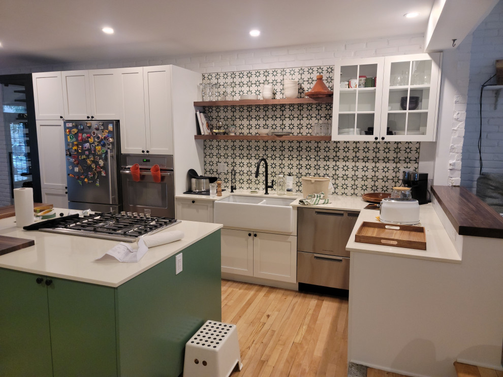 TWO TONE MODERN KITCHEN 1