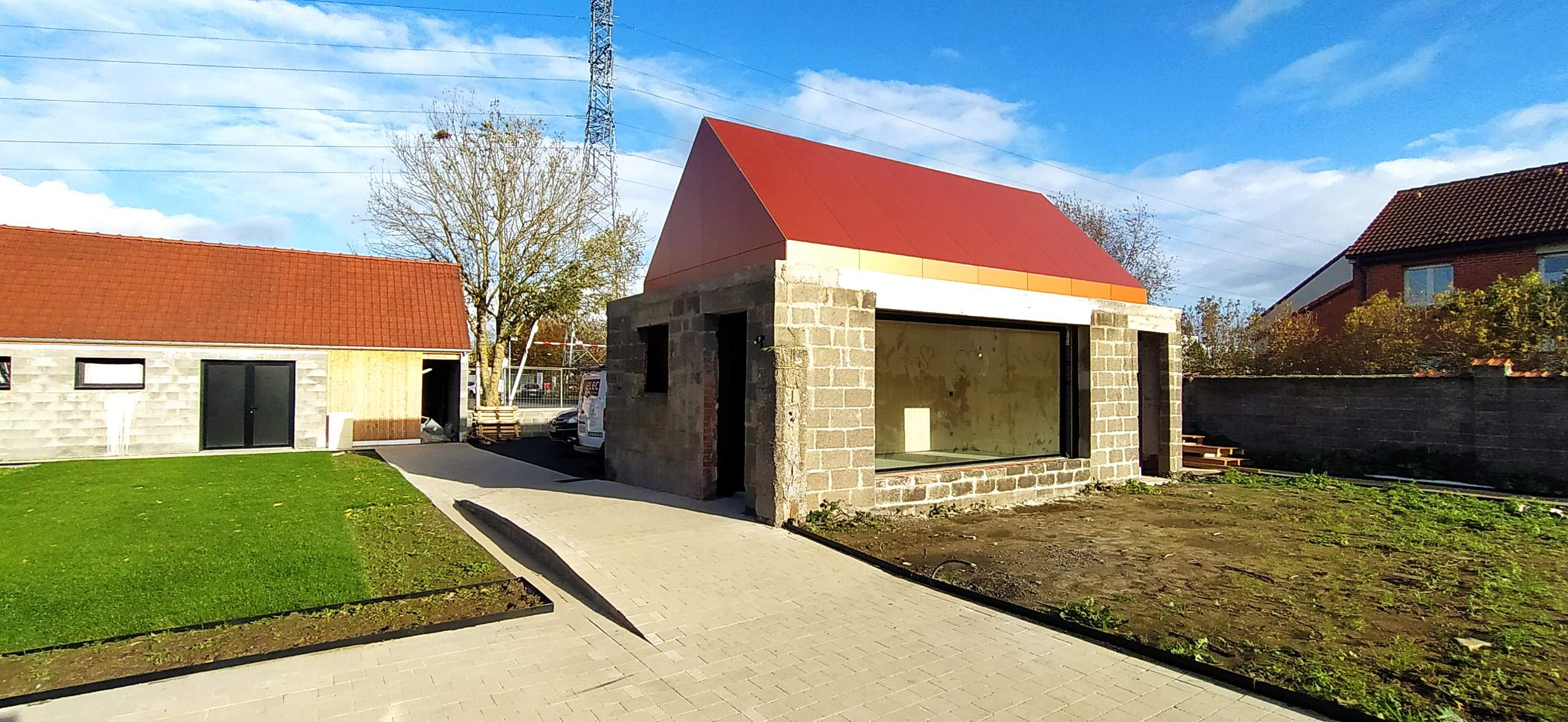 Transformation d'une remise en oratoire et aménagement paysager d'un béguinage