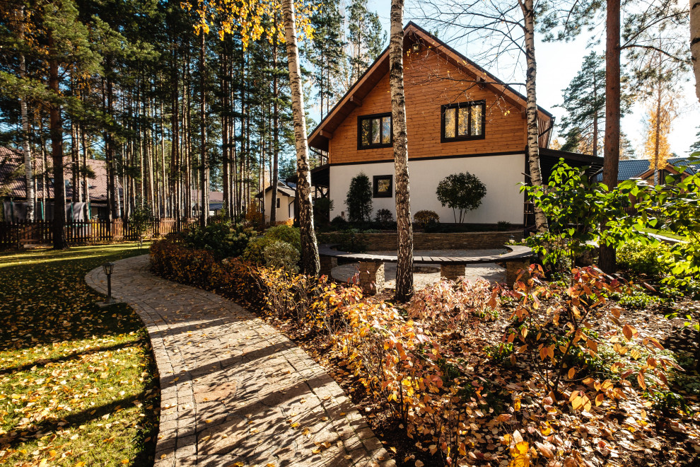 У леса на опушке