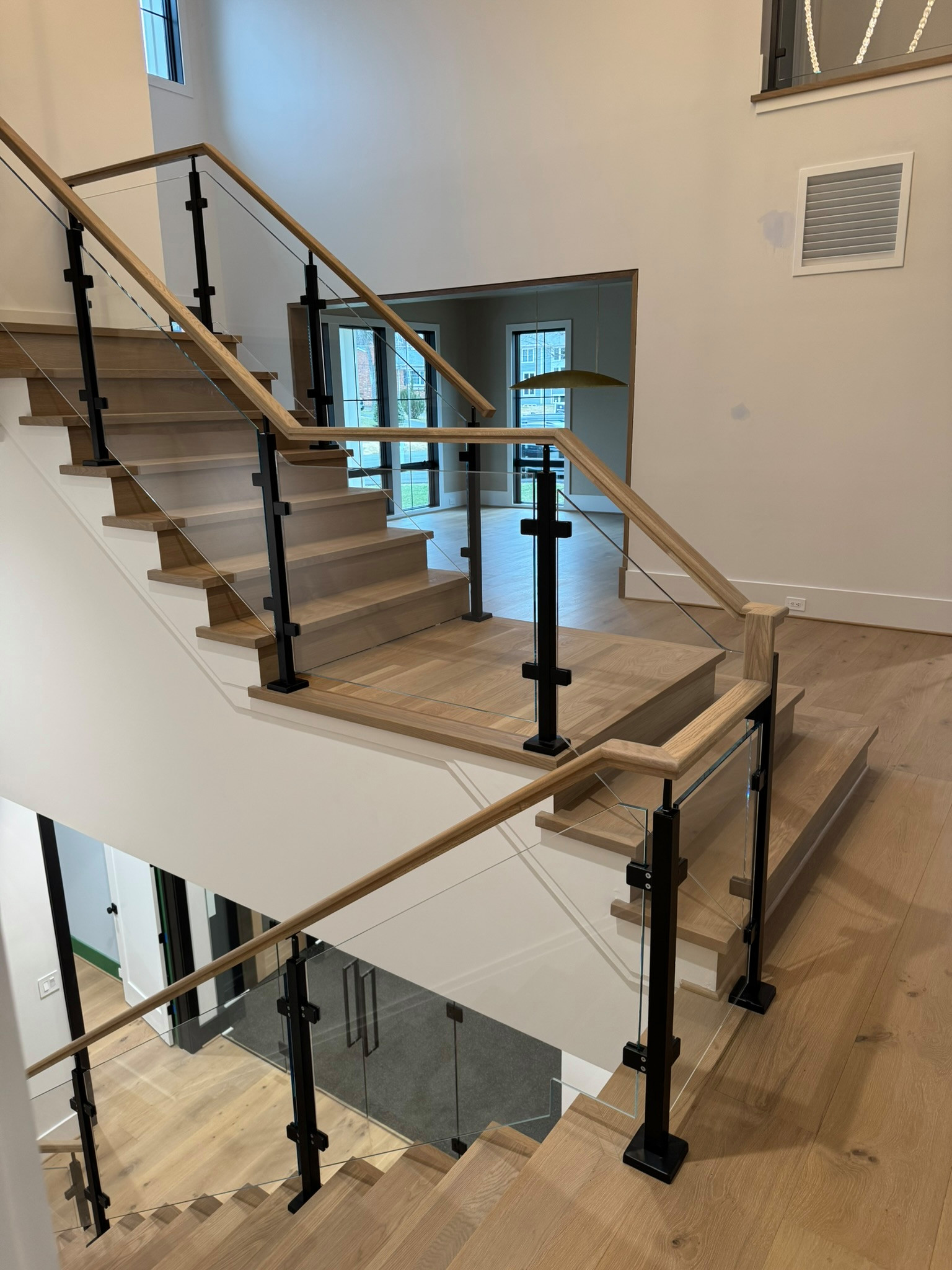 134_Modern White Oak Stair with Glass Balustrade, Vienna, VA 22180