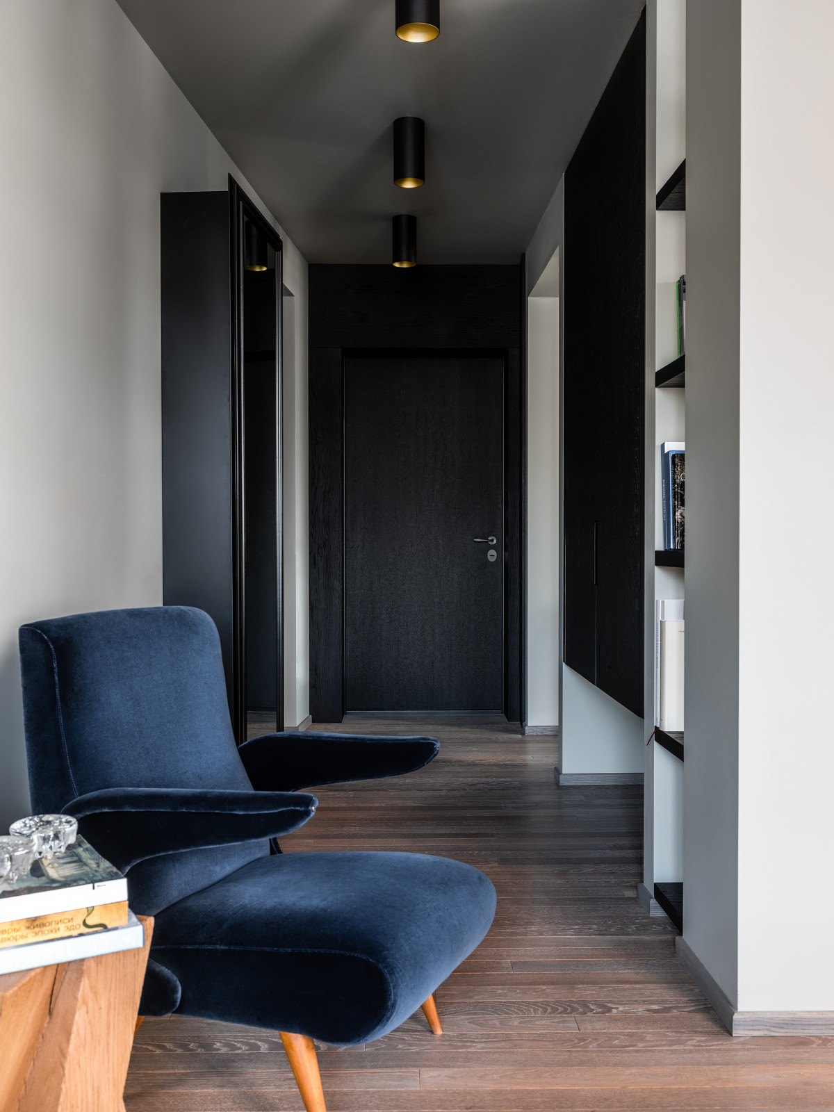 ПОЛУКРУГЛАЯ КВАРТИРА В ДОМЕ 1933 ГОДА