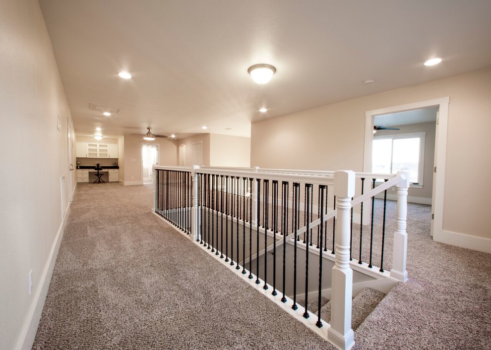 Example of a transitional home design design in Austin