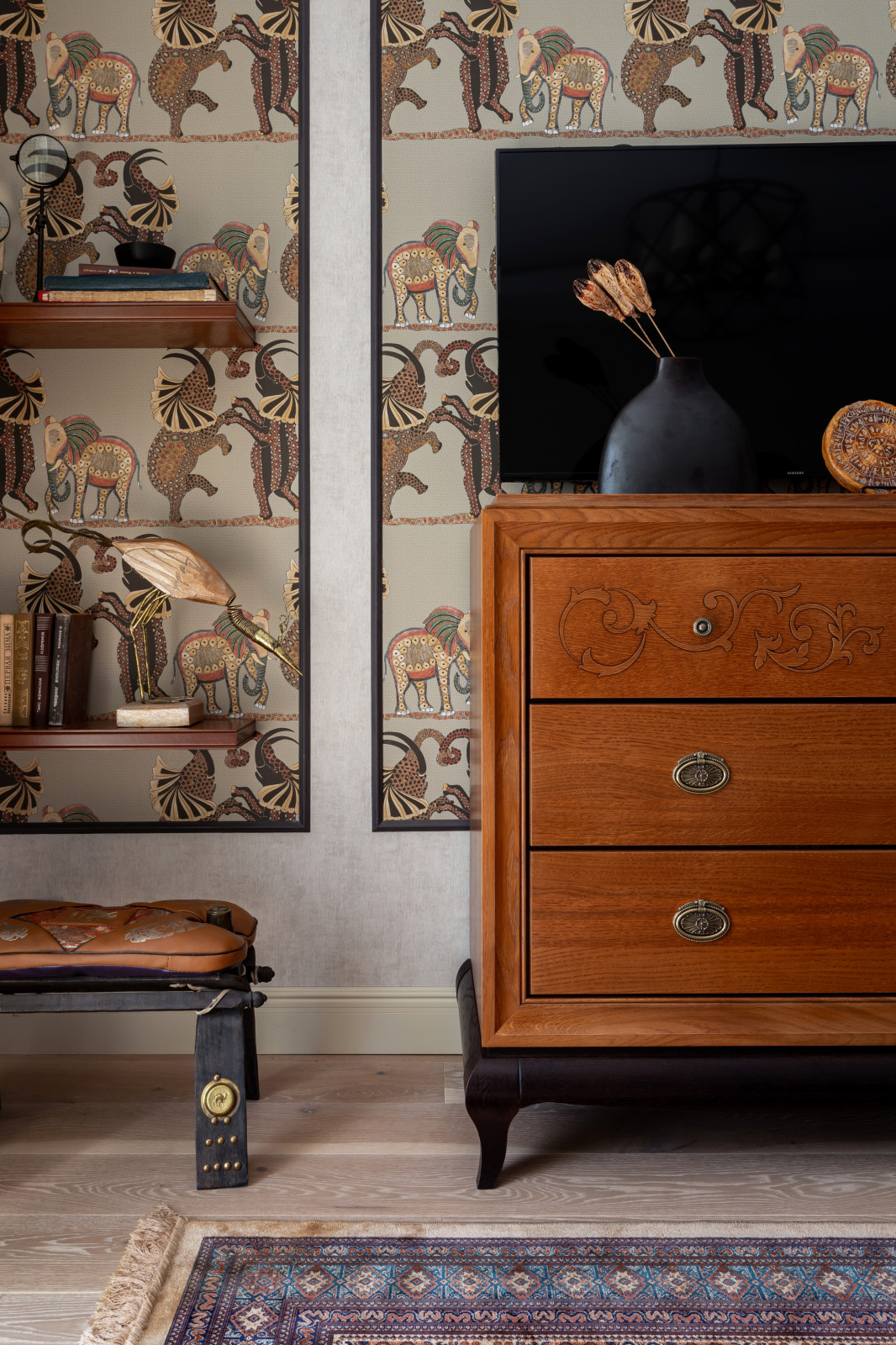 ДЕТАЛЬ ГОСТИНОЙ