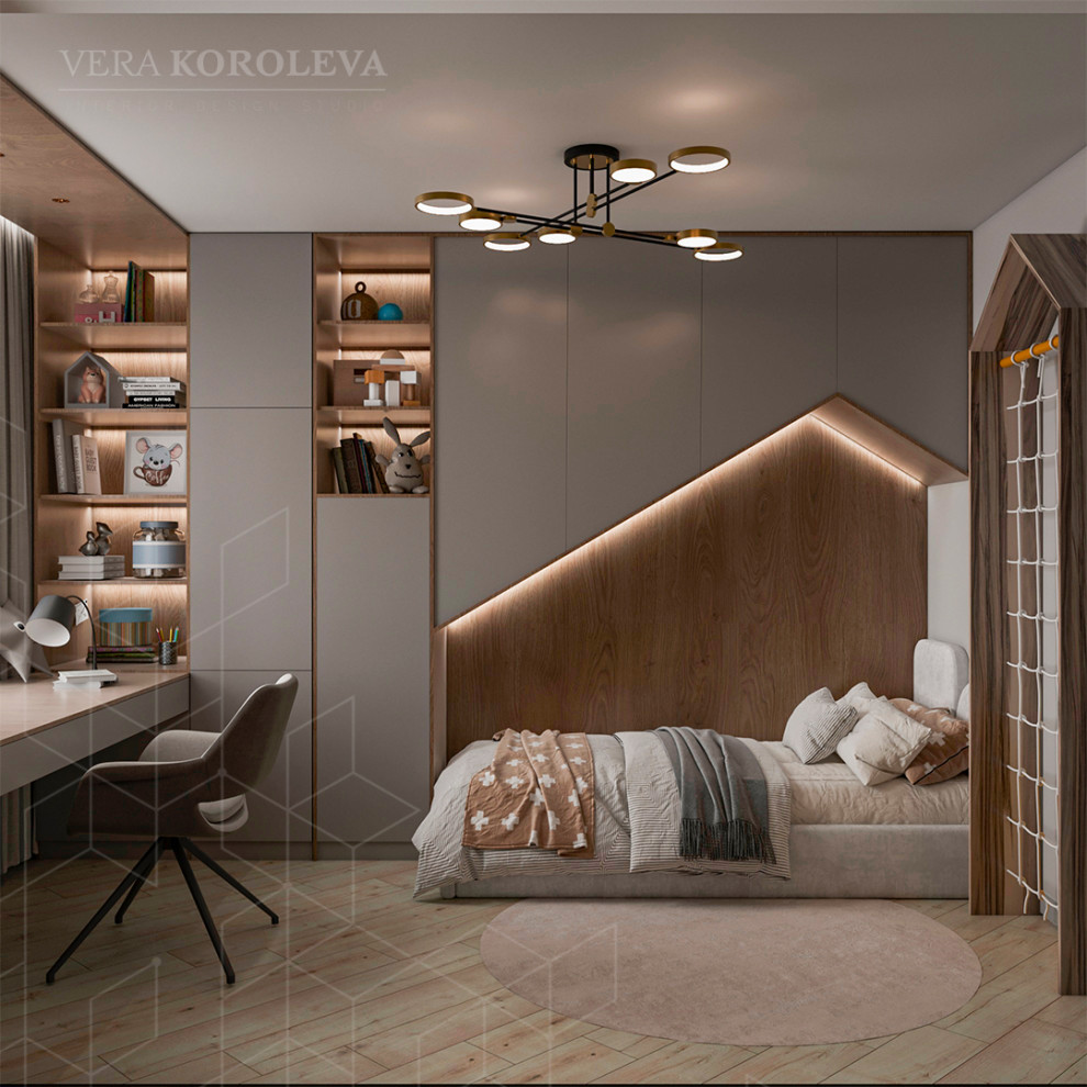 Дизайн-проект двухкомнатной  квартиры с золотыми акцентами в ЖК "Q-Мир"