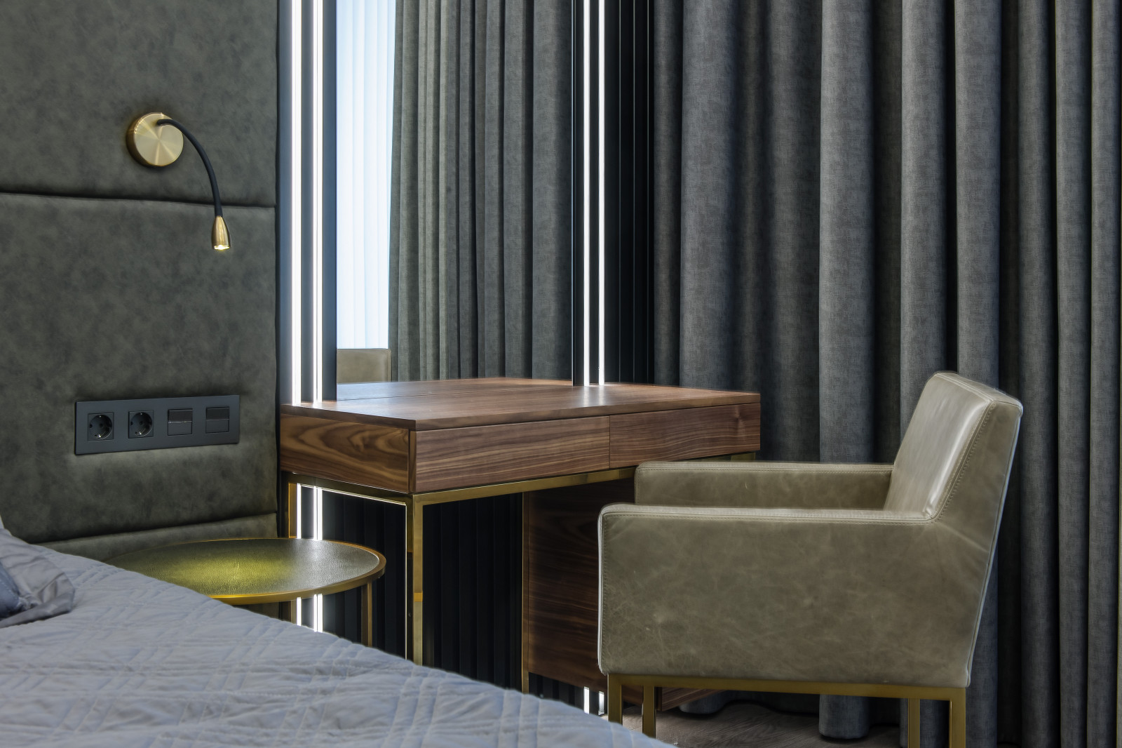 Спальня. Дизайн проект квартиры на Петровском острове