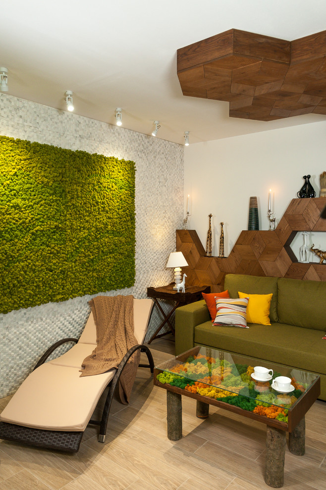 Яркие стены