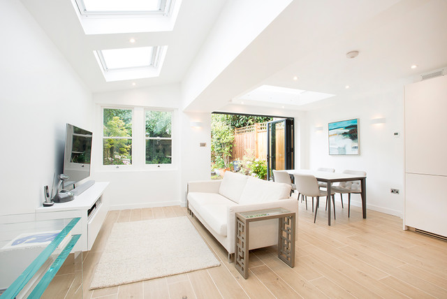 Wandsworth, SW18 contemporary-living-room