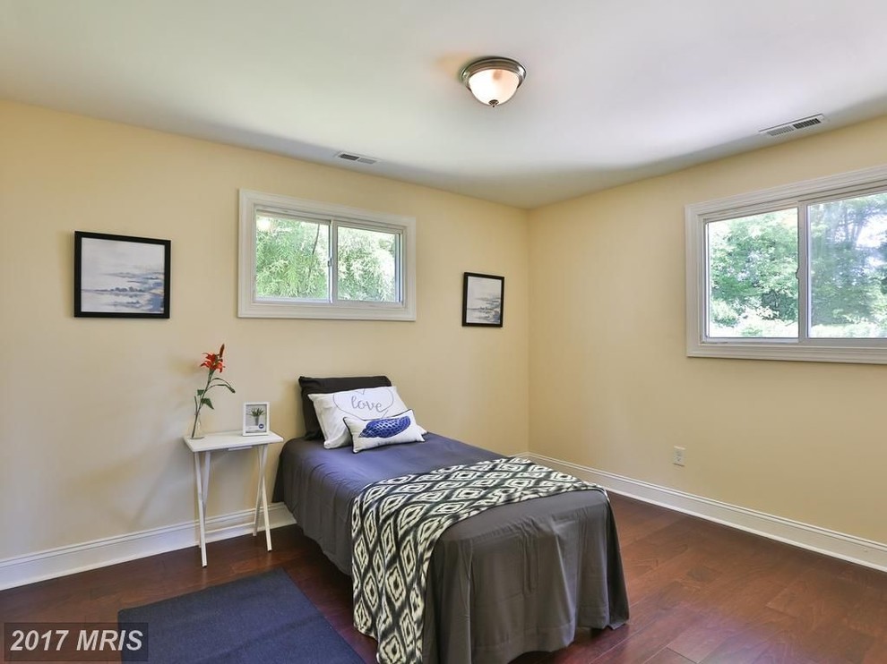 Transitional bedroom photo in DC Metro