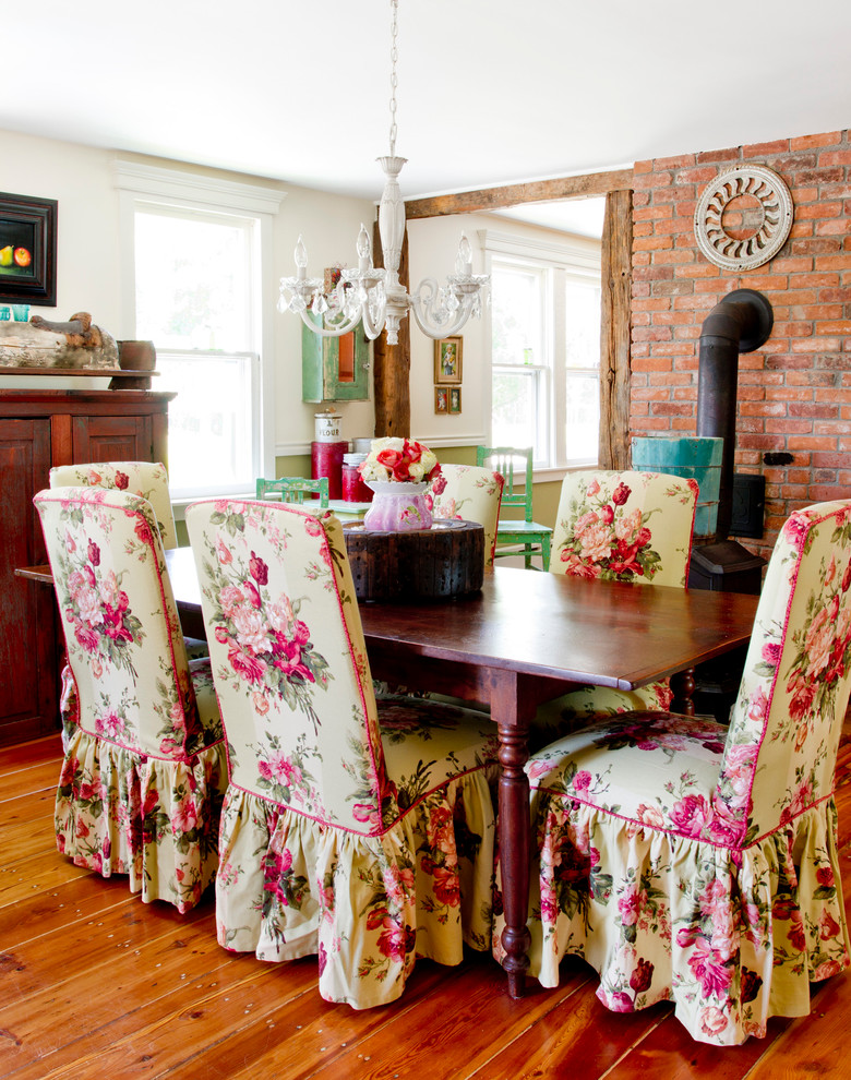 Inspiration for a country dining room remodel in New York