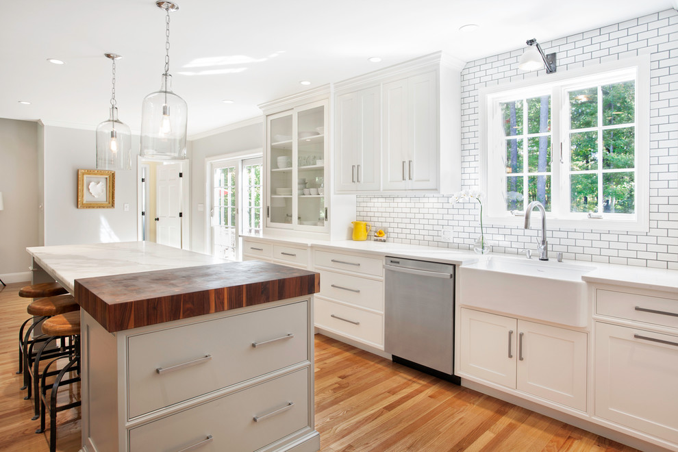 Design ideas for a country kitchen in Boston.