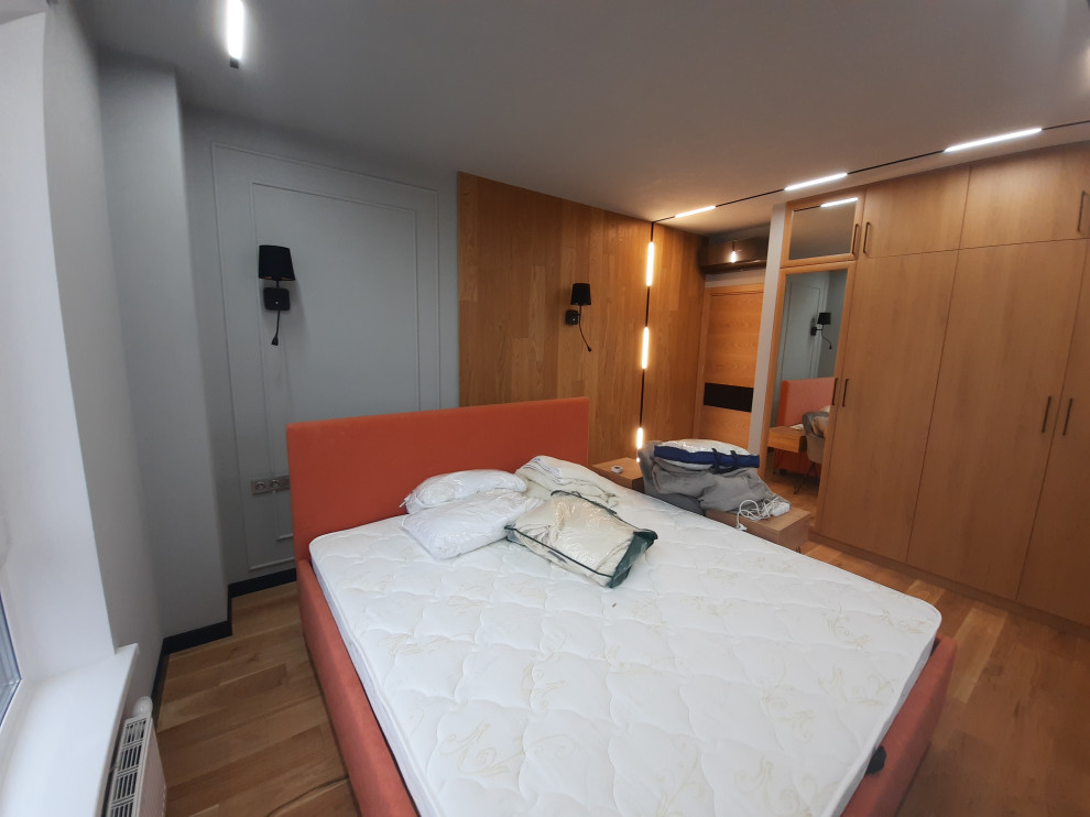 Строгий дизайн аппартаментов (3 комнаты) в темных тонах