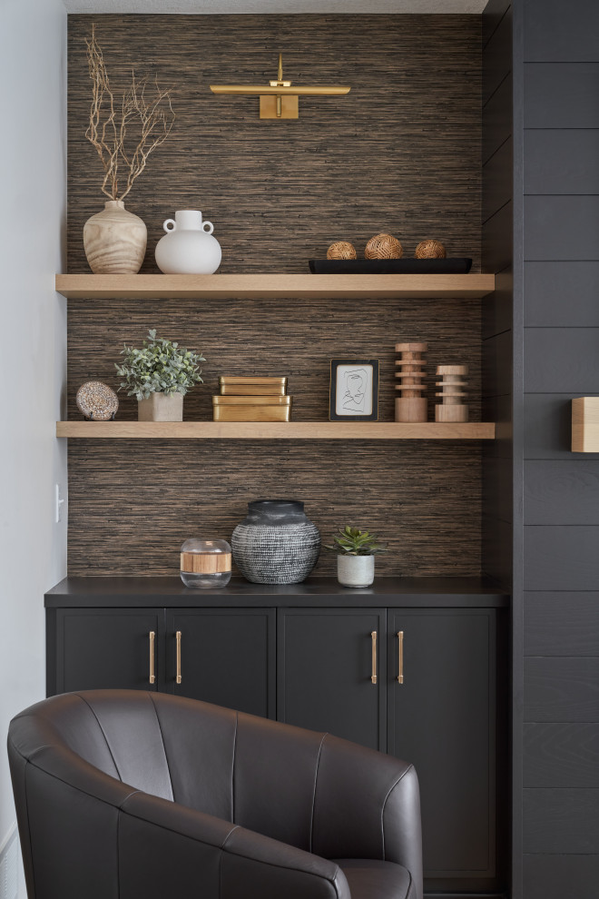 Transitional home design photo in Minneapolis
