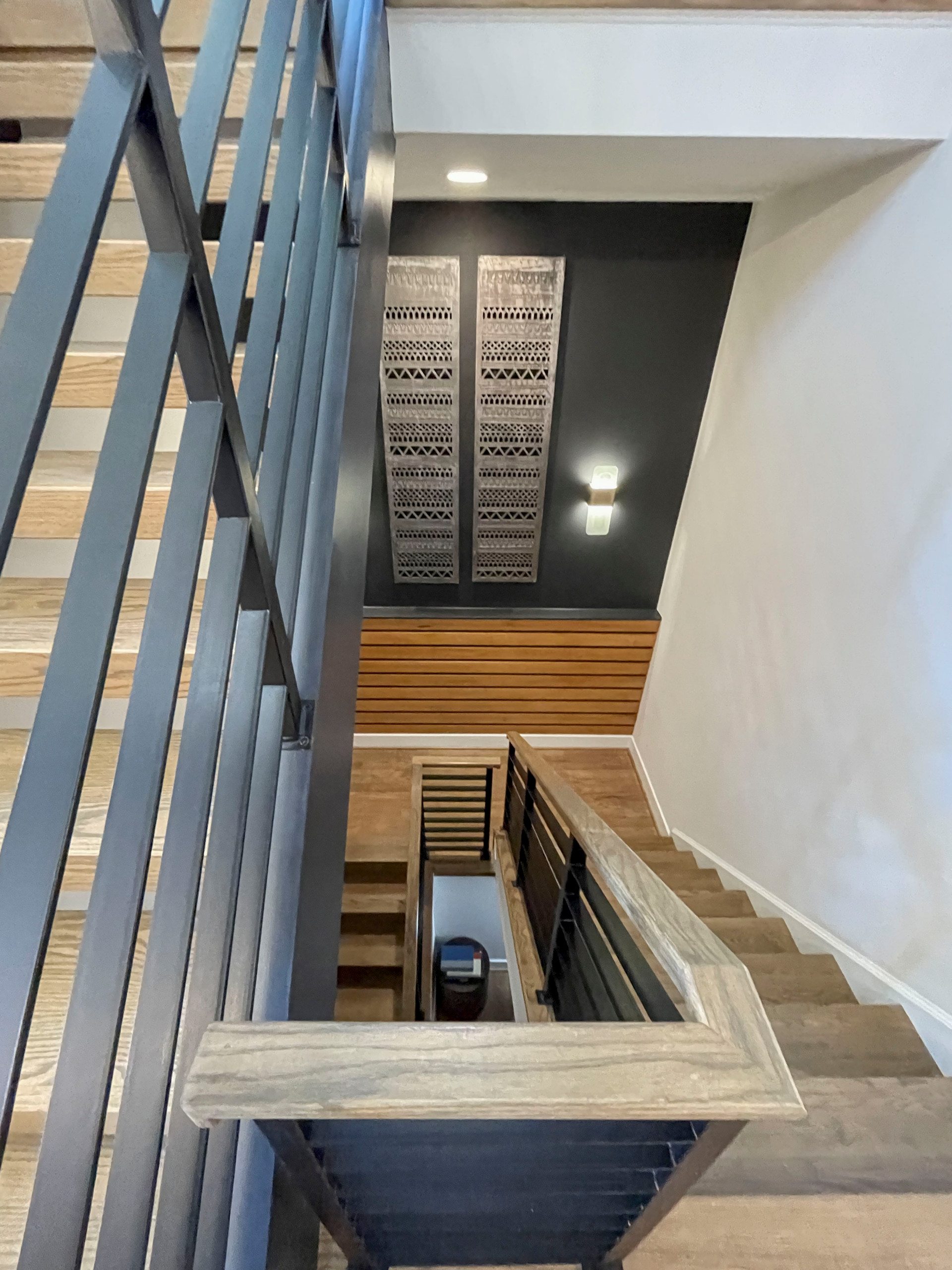113_Floating Straight- Stringers with No Risers in Contemporary Home, Bethesda M