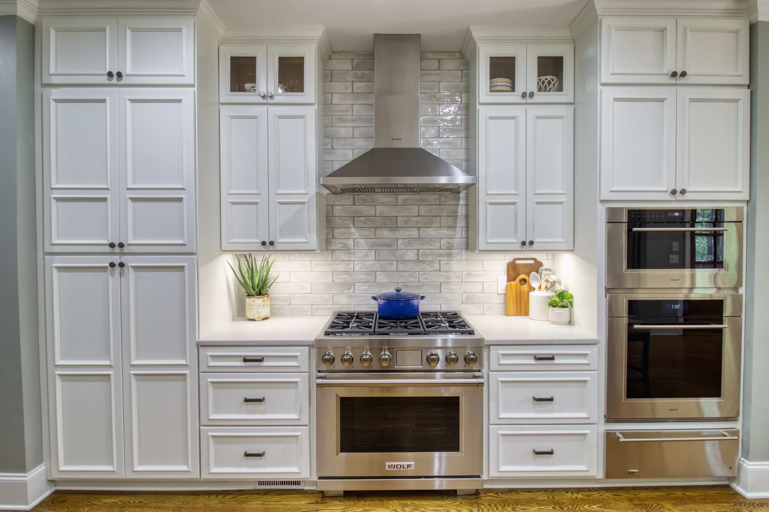 Bellevue Kitchen, Scullery, multi bath and LR refresh