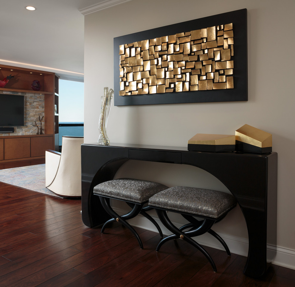 Home design - transitional home design idea in Chicago