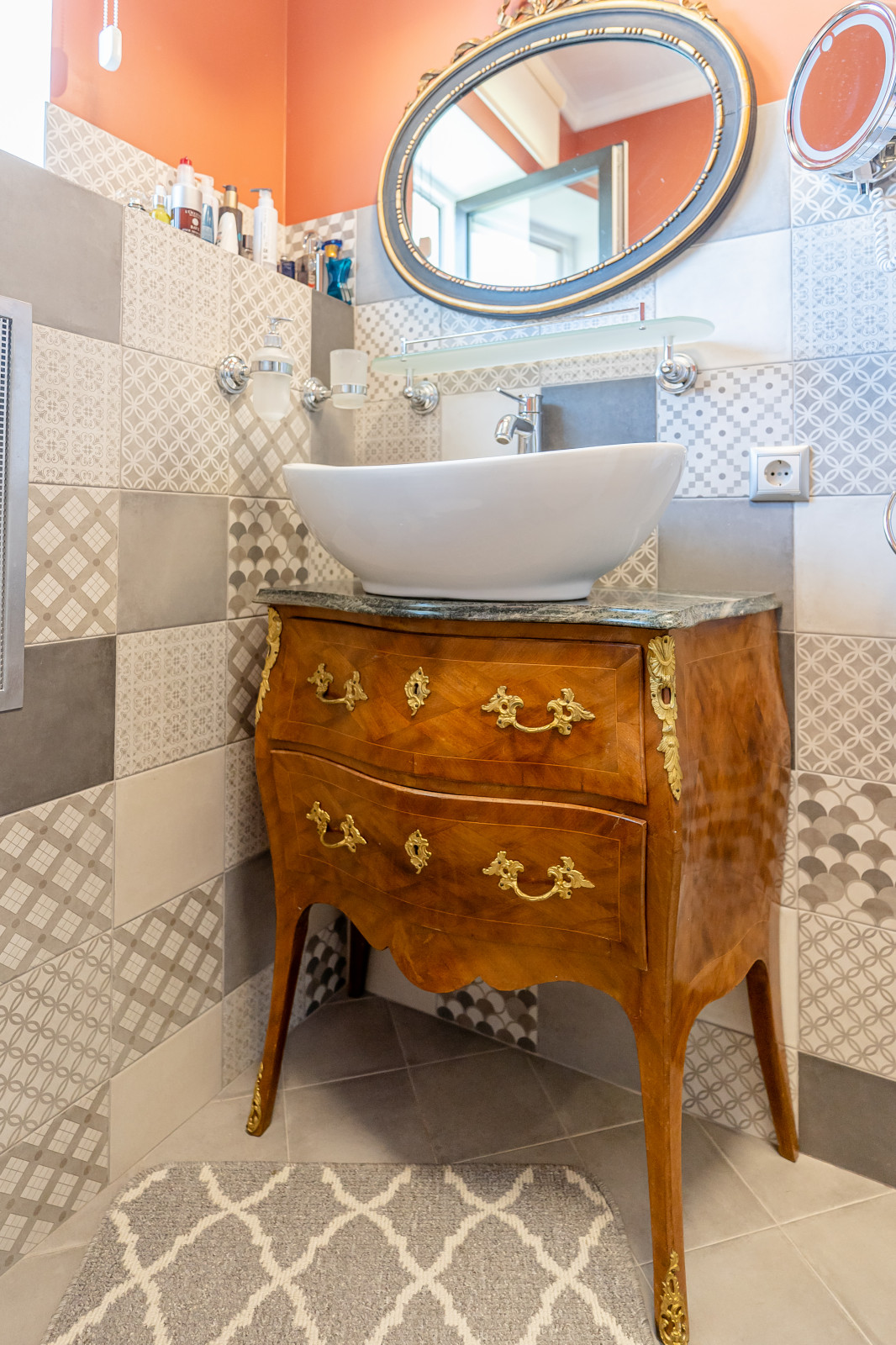 Двухяърусная квартира. Москва.