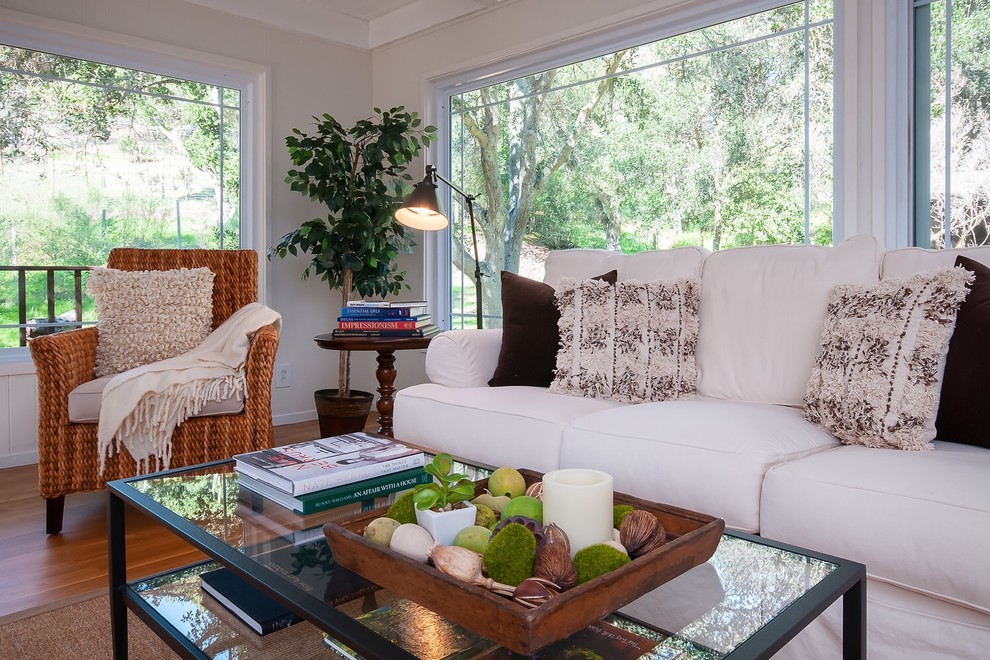 Sidney Ct. Staging