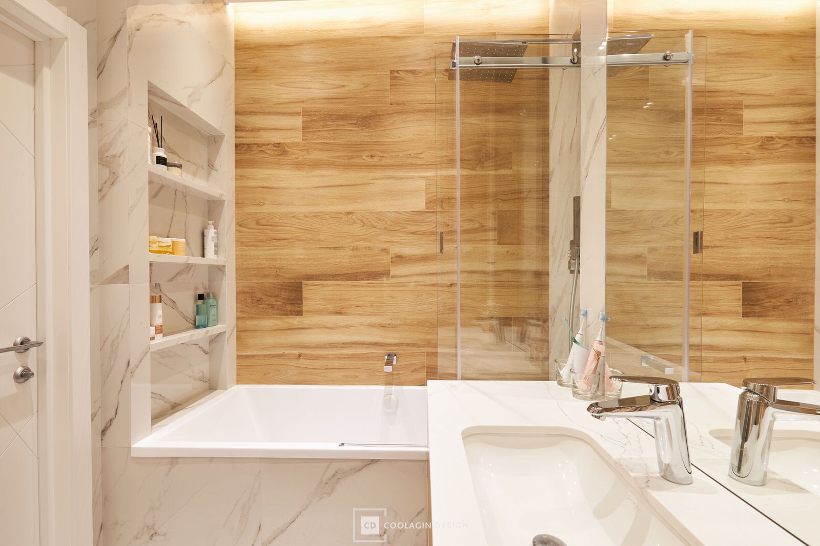 Двухкомнатная квартира с большим угловым окном