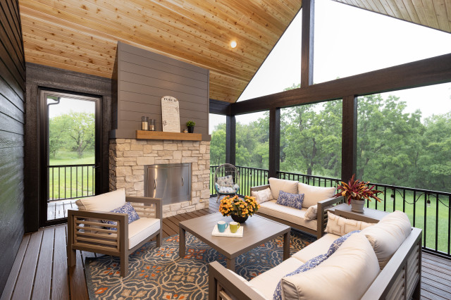 Spring Rose Ridge transitional-veranda