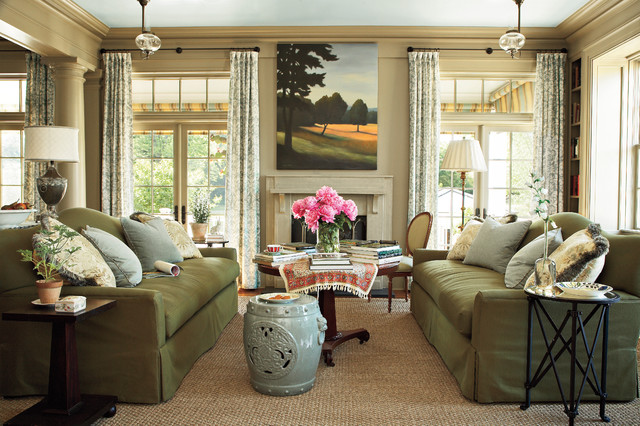 southern traditional living room