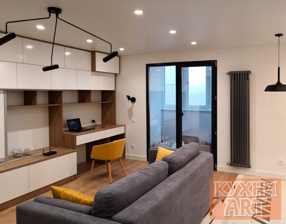 Стенка с глянцевыми фасадами