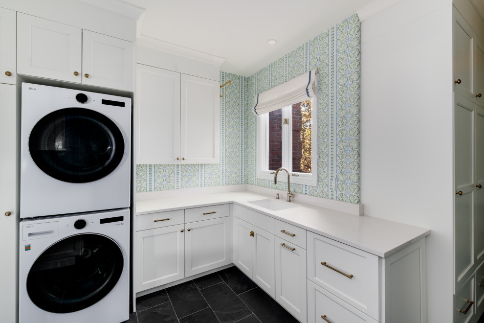 Laundry room - transitional laundry room idea in Denver