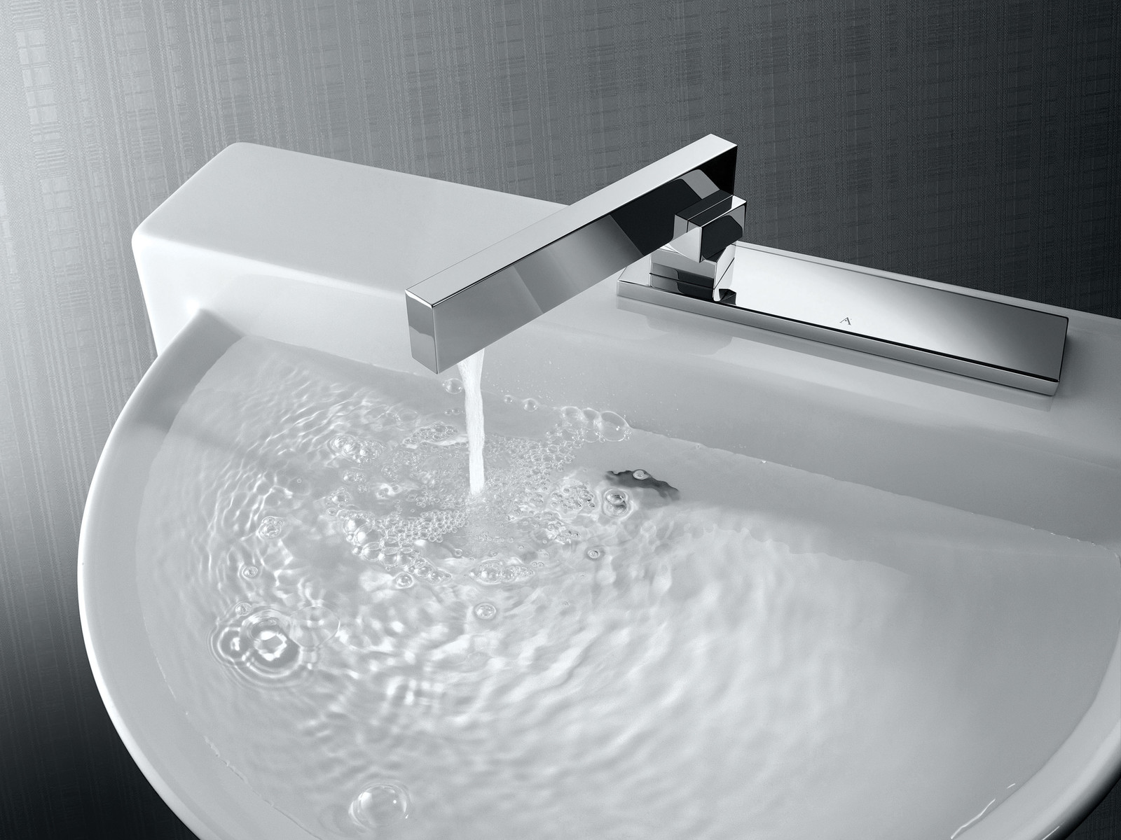 СМЕСИТЕЛЬ LINEA