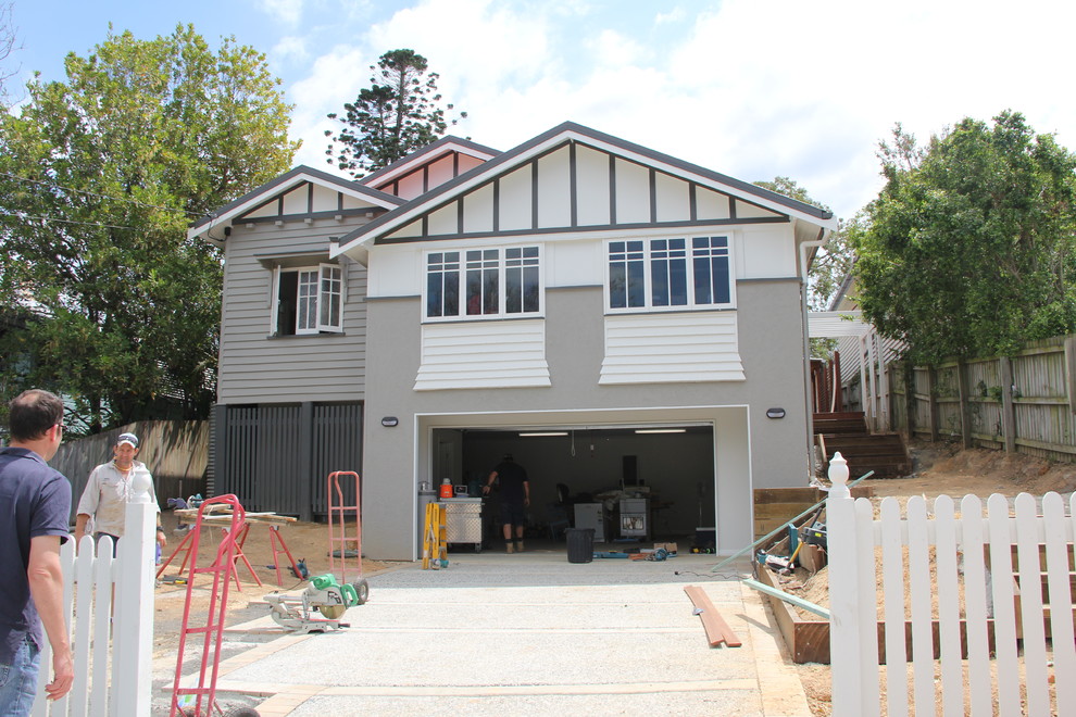 Home design - large modern home design idea in Brisbane