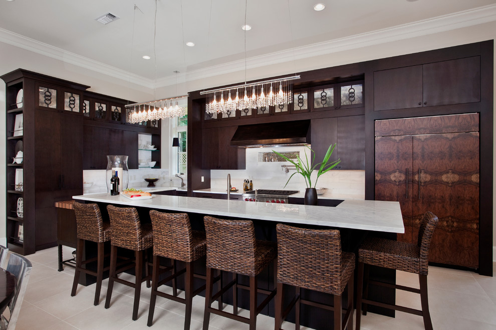 Transitional kitchen photo in Miami