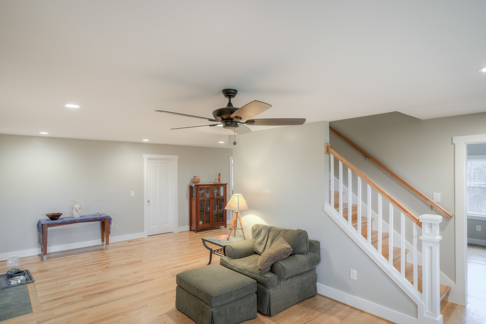 Home design - transitional home design idea