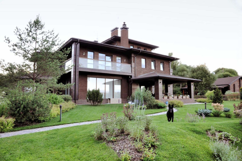 Частный дом в деревне Грязь