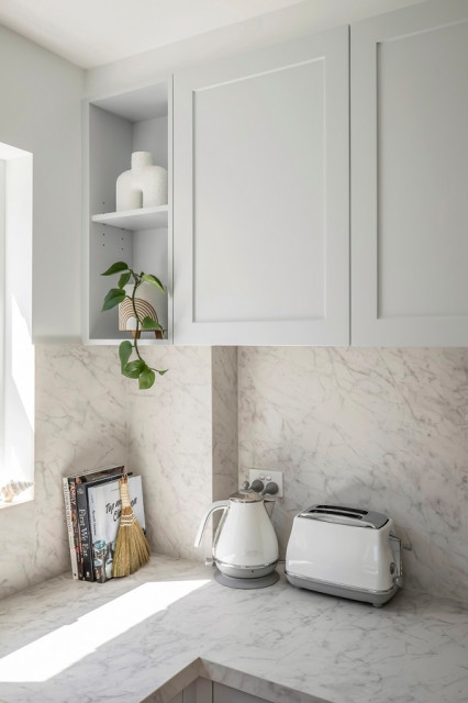 Freshwater beach-style-kitchen