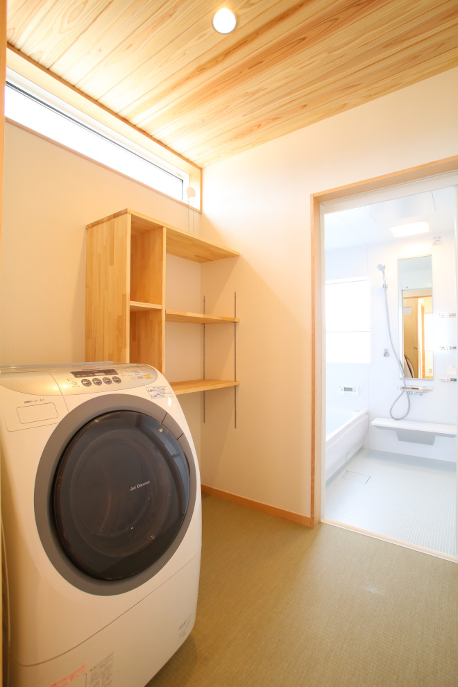 他の地域にあるおしゃれな浴室の写真