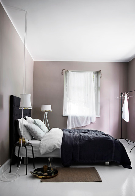 Pearl Drops modern-bedroom