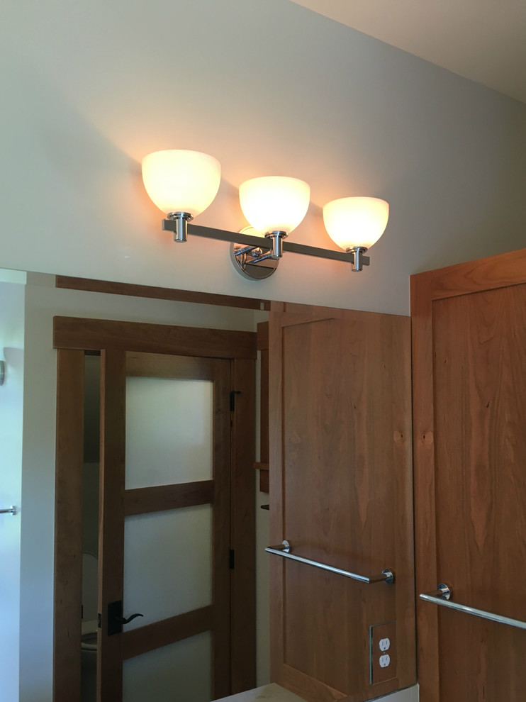 Home design - transitional home design idea in Denver