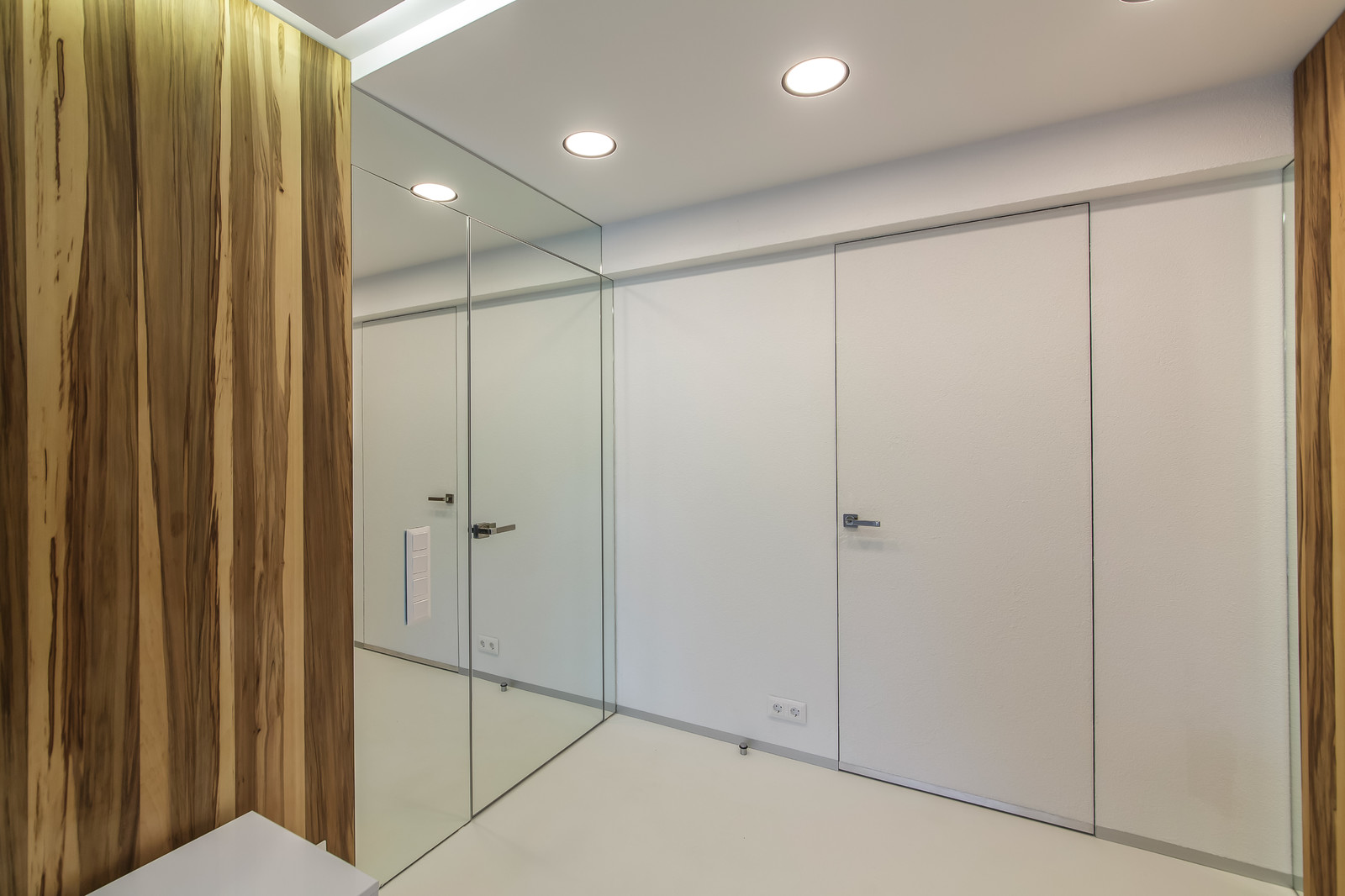 Прозрачная гостиная